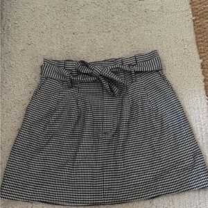 Alice Olivia Classic Black and White Houndstooth Skirt